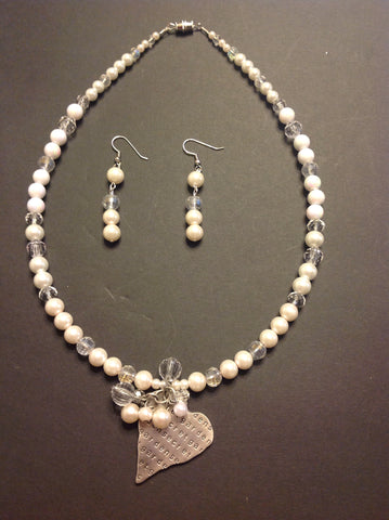 Secret garden faux pearl necklace and earrings
