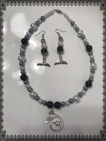 Mermaid dreams necklace and earrings set