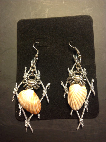 Net, crab and seashell earrings