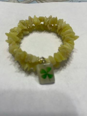 New jade chip clover bracelet