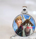 Frozen cabochon necklace