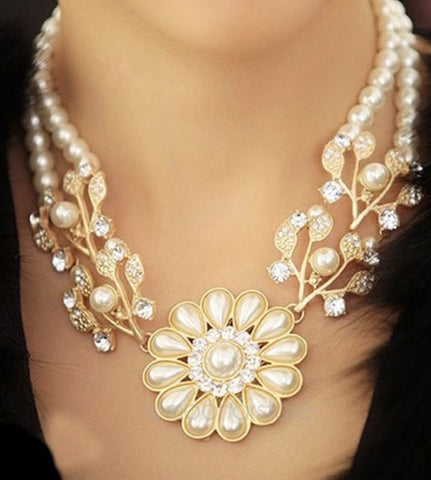 Pearl crystal flower bib style choker