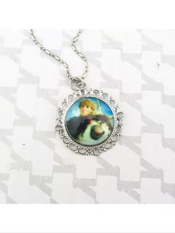 Frozen cabochon necklace