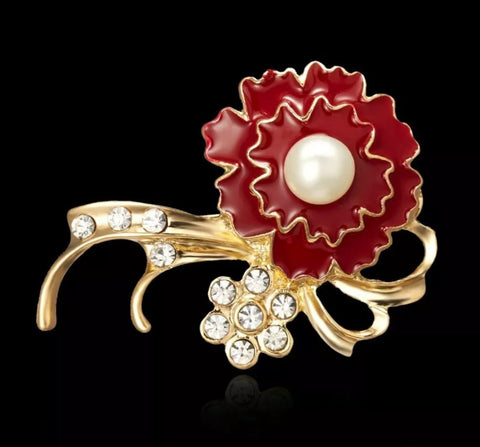 Pearl and flower brooch